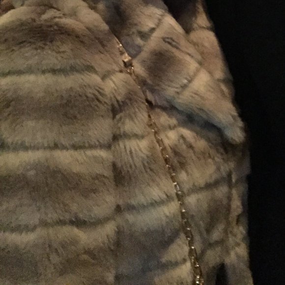 Juicy Couture Faux Fur Coat - Picture 10 of 10